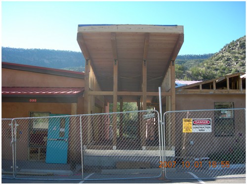 Front view of library during Fourth remodel on October 01, 2007. Photo by Shane Johnson