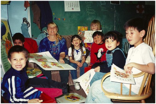 Donna Lea reads to children in the family literacy program.